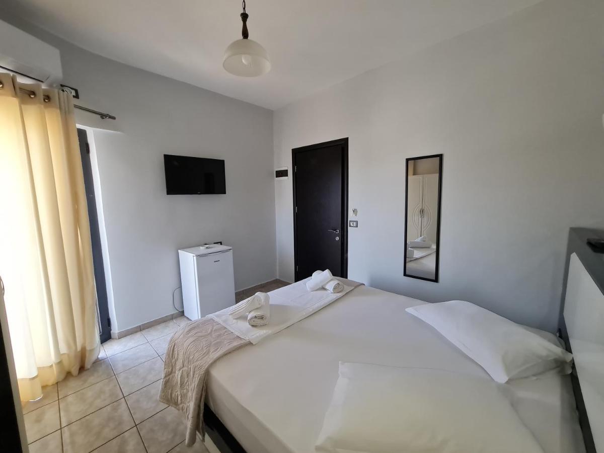 Hotel Ardiani Ксамил Екстериор снимка
