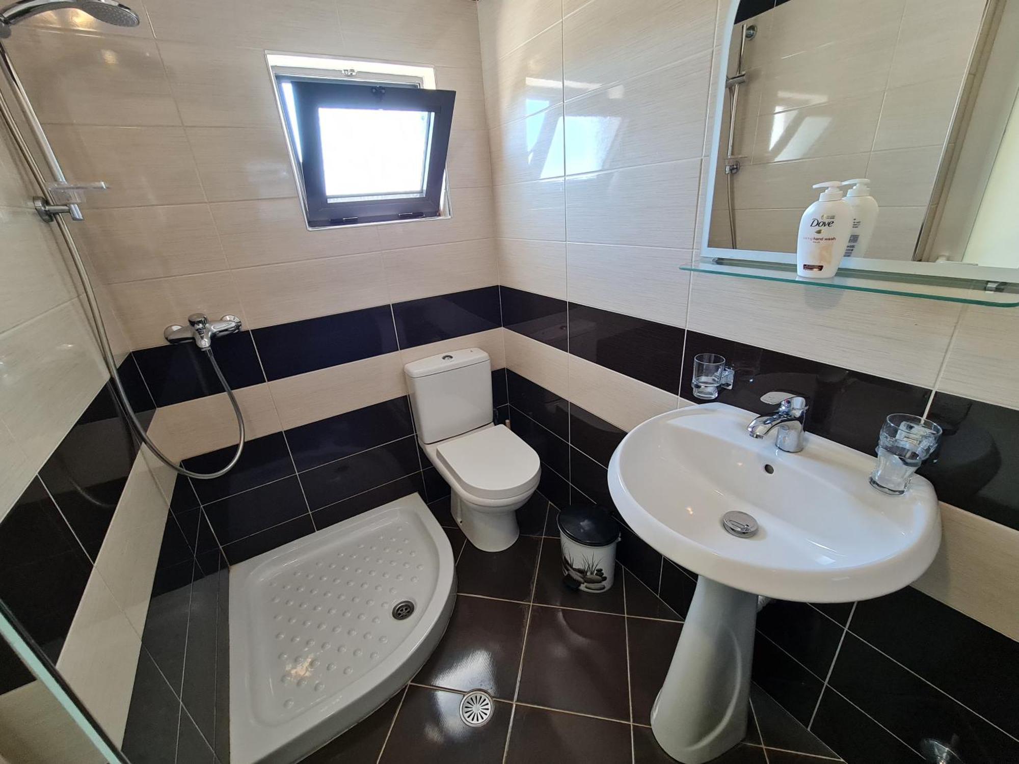 Hotel Ardiani Ксамил Екстериор снимка