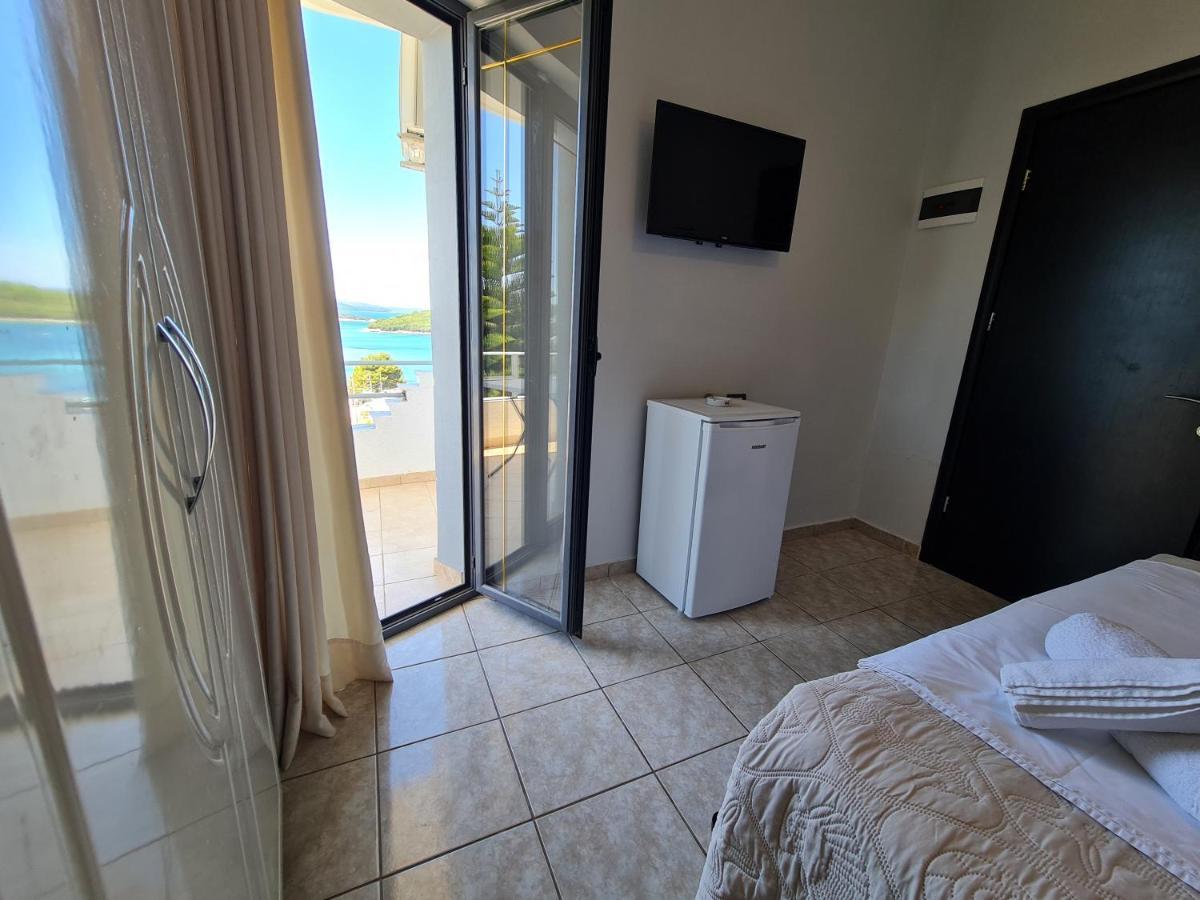 Hotel Ardiani Ксамил Екстериор снимка