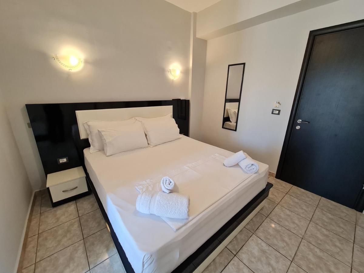 Hotel Ardiani Ксамил Екстериор снимка
