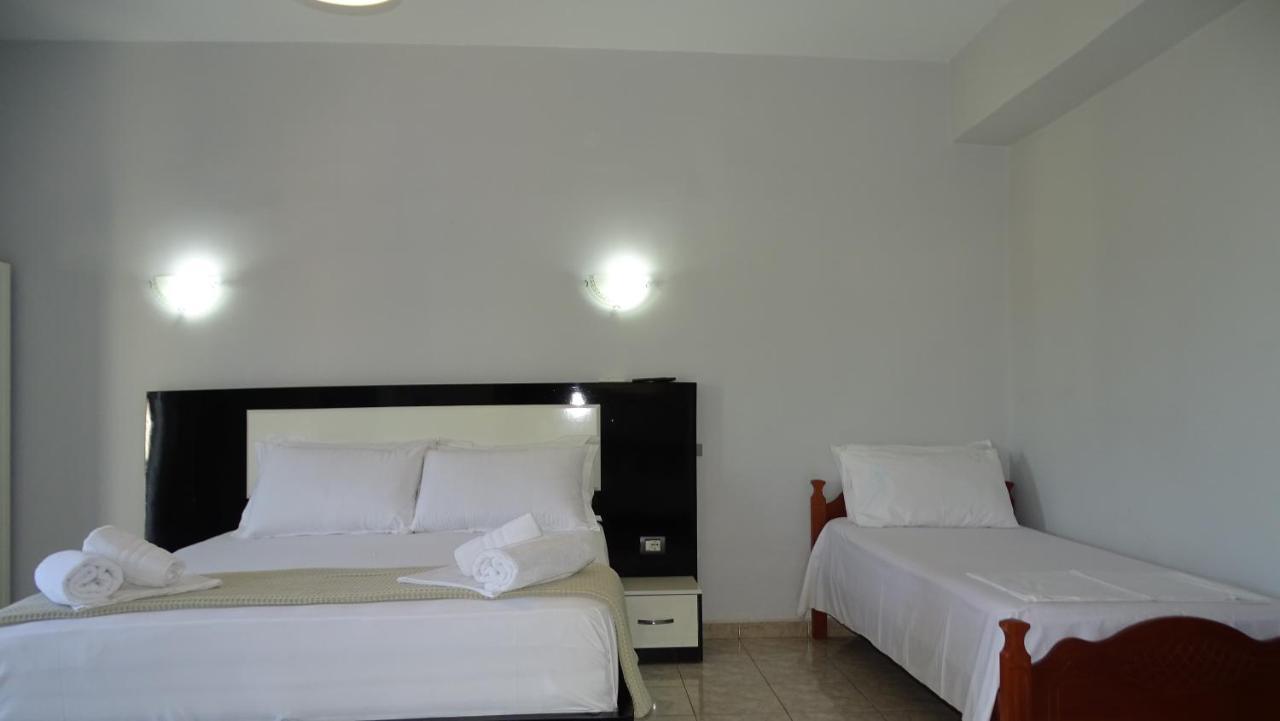 Hotel Ardiani Ксамил Екстериор снимка
