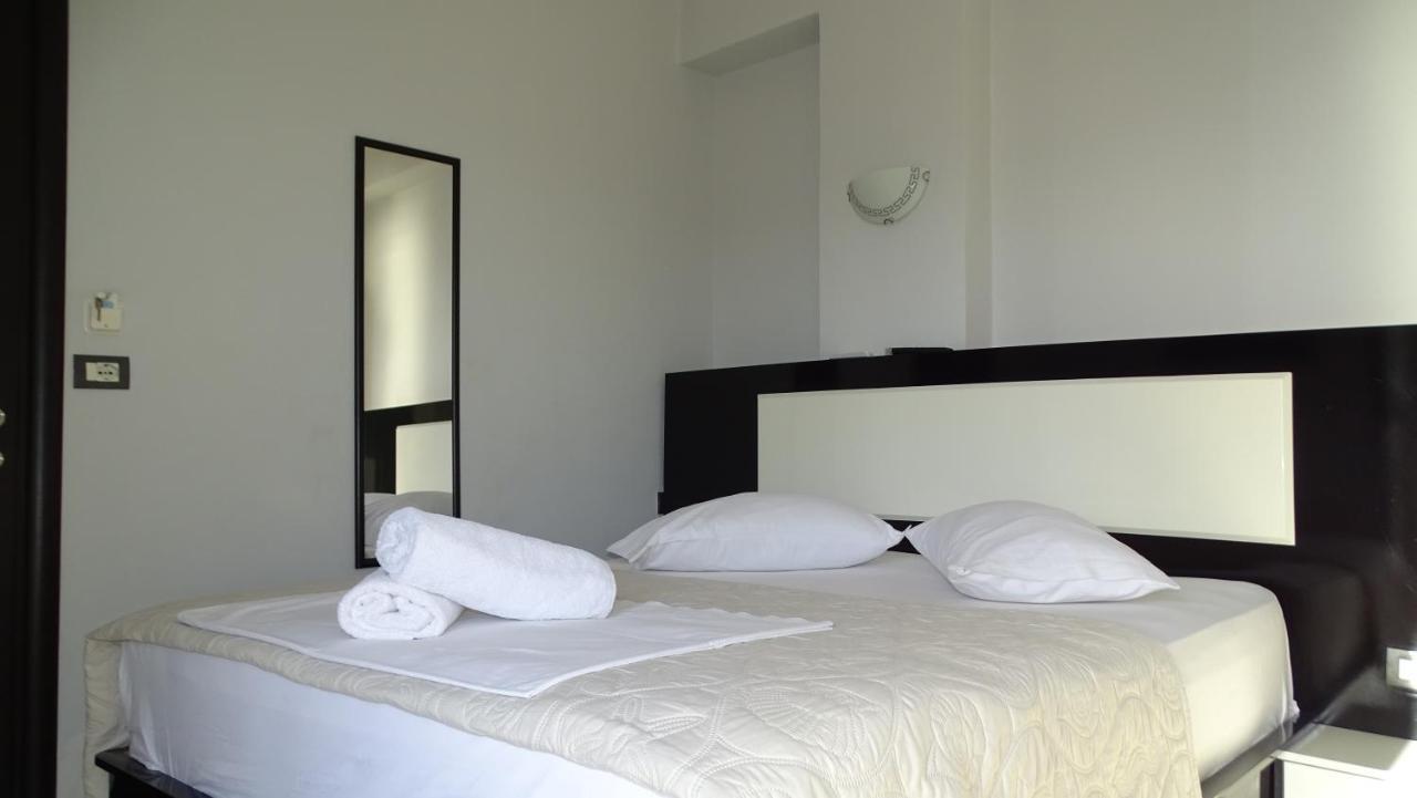 Hotel Ardiani Ксамил Екстериор снимка