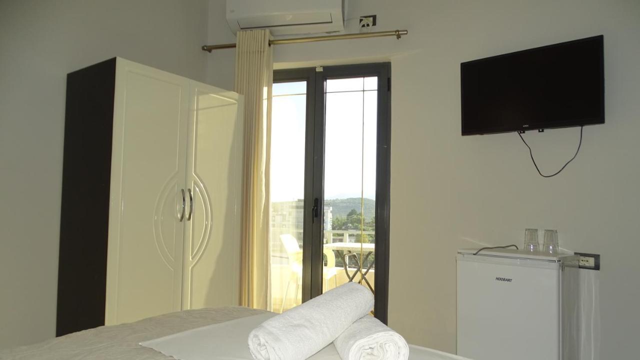 Hotel Ardiani Ксамил Екстериор снимка